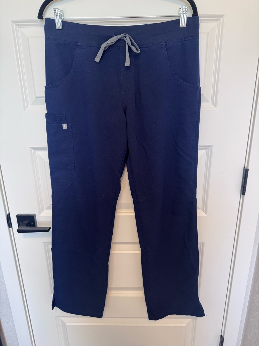 Figs Navy Kade Cargo Scrubs Women Size M